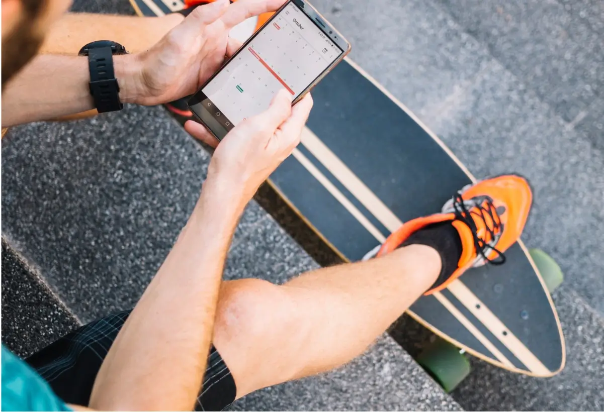 Minimalist iPhone Case Is Your New Wardrobe Staple